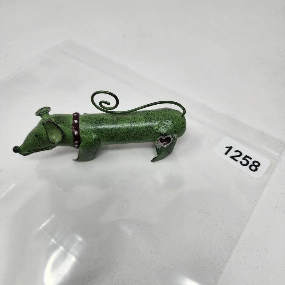 Vintag3 Metal Dachshund Figurine Heart Leg Tattoo 5